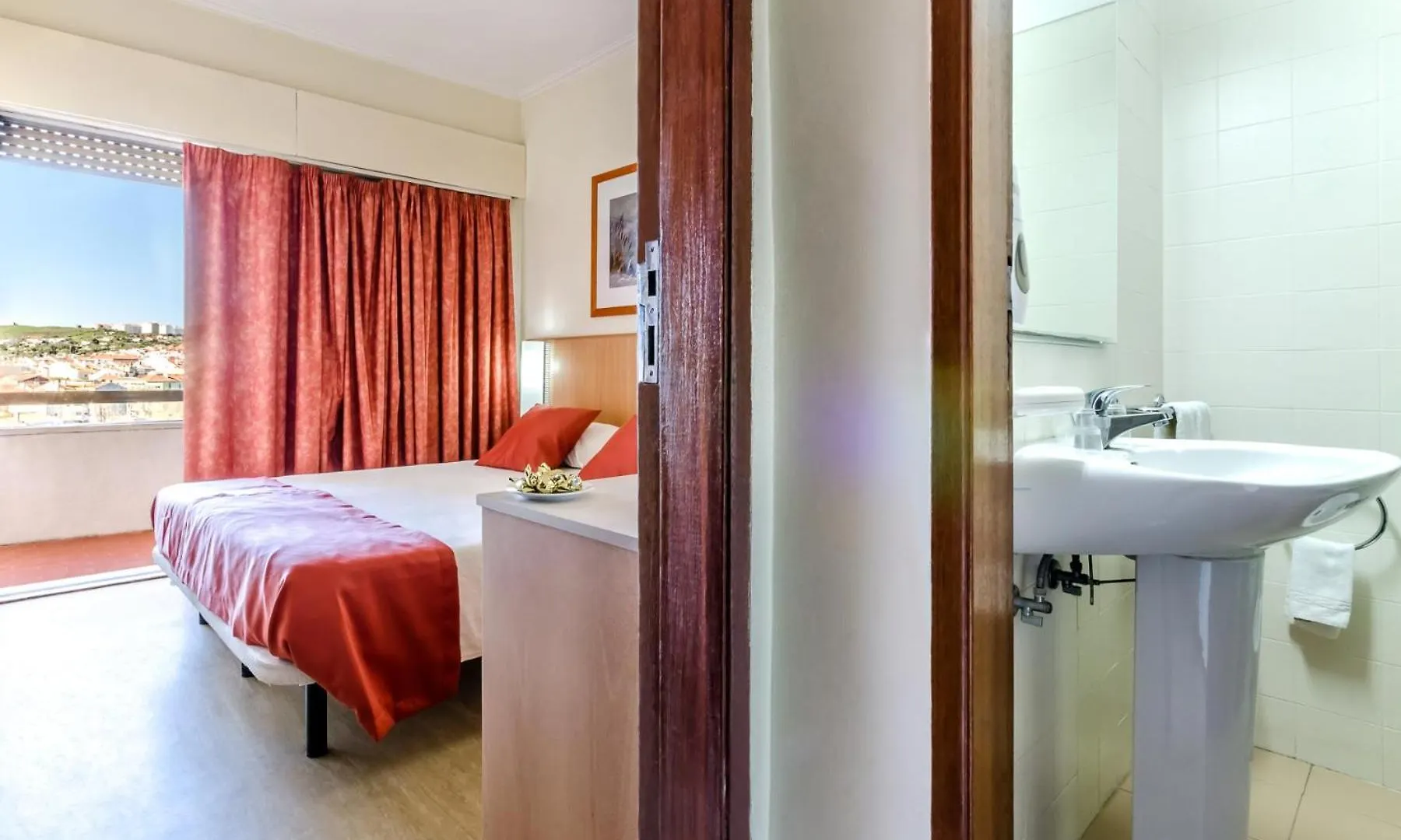 Residencial Jardim Da Amadora Hotel Guest house